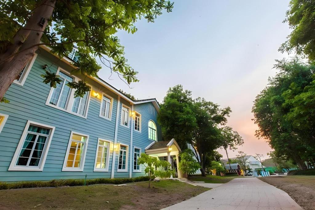 Varee Valley Resort And Restaurant Хон Каен Экстерьер фото