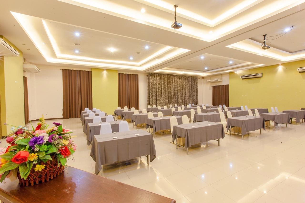 Varee Valley Resort And Restaurant Хон Каен Экстерьер фото